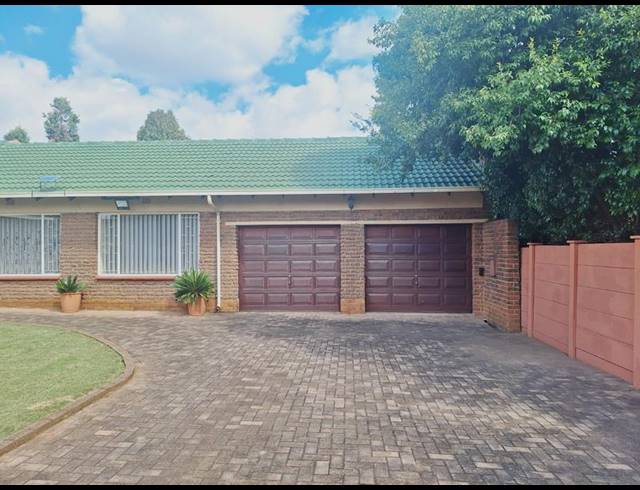 3 BEDROOM HOUSE FOR SALE IN GOEDEBURG
